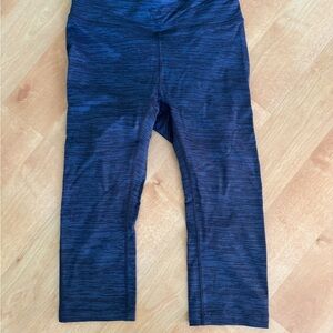 Outdoor Voices Navy Patterned Capri Leggings